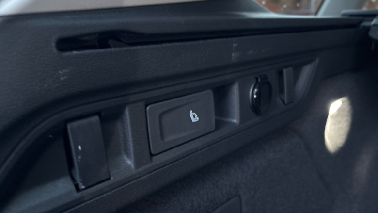 Skoda Superb 1.5 TSI iV SE Technology DSG 5dr Estate